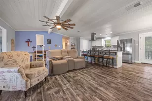 1215 Amanda Dr, Canyon Lake, TX 78133 - Photo 7