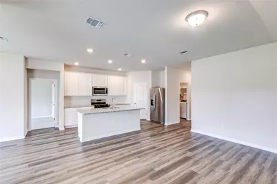 4905 Hazelnut Lane, Del Valle, TX 78617 - Photo 9