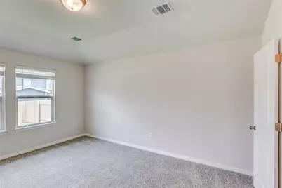 4905 Hazelnut Lane, Del Valle, TX 78617 - Photo 17