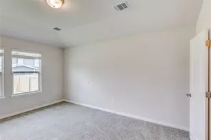 4905 Hazelnut Ln, Del Valle, TX 78617 - Photo 17