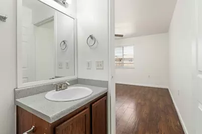 12524 Sky Harbor Drive, Del Valle, TX 78617 - Photo 15