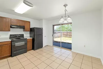 12524 Sky Harbor Drive, Del Valle, TX 78617 - Photo 9