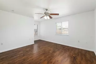 12524 Sky Harbor Dr, Del Valle, TX 78617 - Photo 11