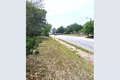 318 Burkett Street, Taylor, TX 76574 - Photo 3