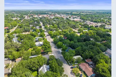 700 S Church Street, Lockhart, TX 78644 - Photo 3