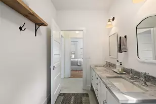 303 W College St, Fredericksburg, TX 78624 - Photo 25