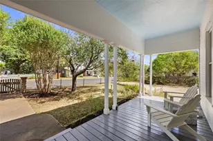 303 W College St, Fredericksburg, TX 78624 - Photo 33