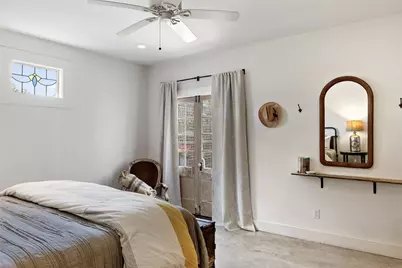 303 W College Street, Fredericksburg, TX 78624 - Photo 21