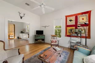 303 W College St, Fredericksburg, TX 78624 - Photo 11