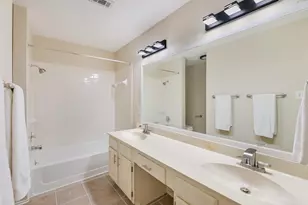 6808 Luckenbach Ln, Austin, TX 78729 - Photo 17
