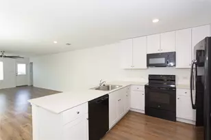 544 Rancho Del Cielo Loop, Jarrell, TX 76537 - Photo 5