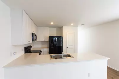 544 Rancho Del Cielo Loop, Jarrell, TX 76537 - Photo 7