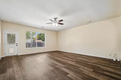 2307 Hayfield Square, Pflugerville, TX 78660 - Photo 11