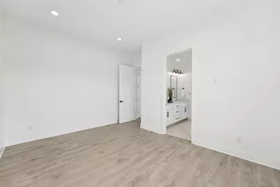 116 Mitchell Creek Drive, Horseshoe Bay, TX 78657 - Photo 23