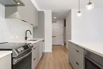 2500 Longview Street #222, Austin, TX 78705 - Photo 7
