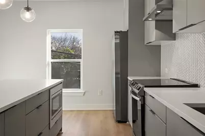 2500 Longview Street #222, Austin, TX 78705 - Photo 9