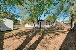 2205 Murray Ave, Rockdale, TX 76567 - Photo 27