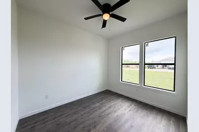 138 Blushing Drive, Cedar Creek, TX 78612 - Photo 7