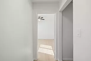 806 E 13th St, Georgetown, TX 78626 - Photo 31