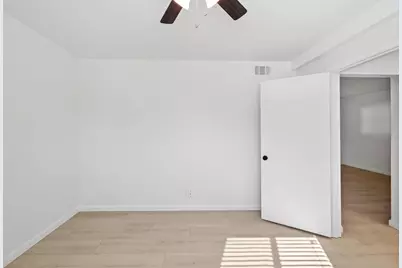 806 E 13th Street #108, Georgetown, TX 78626 - Photo 37