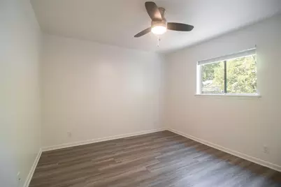 806 E 13th Street #105, Georgetown, TX 78626 - Photo 21