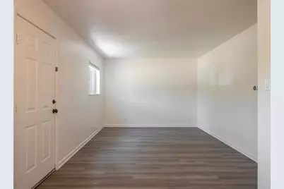 806 E 13th Street #105, Georgetown, TX 78626 - Photo 13