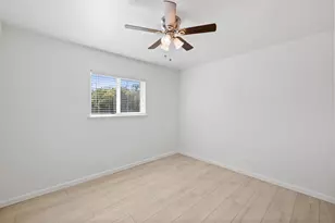 806 E 13th St, Georgetown, TX 78626 - Photo 33