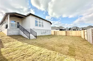 214 Du Bois Ln, Kyle, TX 78640 - Photo 9