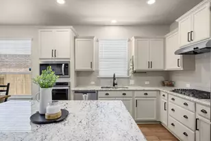 19820 E Rhiannon Ln, Pflugerville, TX 78660 - Photo 5