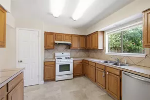 6700 Shiner St, Austin, TX 78729 - Photo 7