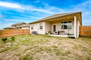 908 Vogel Dr, Georgetown, TX 78626 - Photo 25