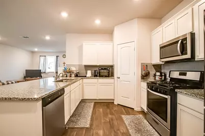 908 Vogel Dr, Georgetown, TX 78626 - Photo 9