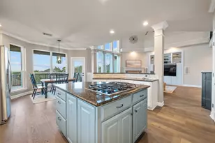 9708 Big View Dr, Austin, TX 78730 - Photo 11