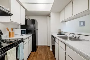 3600 Greystone Dr, Austin, TX 78731 - Photo 3