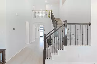 213 Mira Mesa Dr, Liberty Hill, TX 78642 - Photo 5