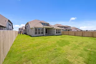 229 Pacific Grove Cir, Liberty Hill, TX 78642 - Photo 31