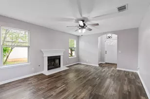 709 Sparkling Brook Ln, Leander, TX 78641 - Photo 7