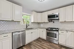 709 Sparkling Brook Ln, Leander, TX 78641 - Photo 11