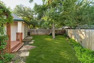 3624 Malone Dr, Austin, TX 78749 - Photo 21