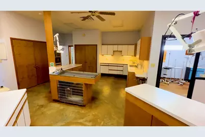 531 Highway 71 W, Smithville, TX 78957 - Photo 19