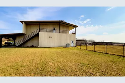531 Highway 71 W, Smithville, TX 78957 - Photo 17