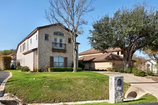 4 Hightrail Way, The Hills, TX 78738 - Photo 3