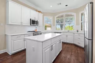 4 Hightrail Way, The Hills, TX 78738 - Photo 9