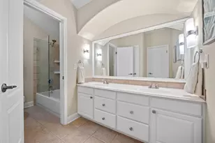 4 Hightrail Way, The Hills, TX 78738 - Photo 27