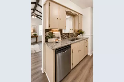 5803 Eureka Drive, Austin, TX 78745 - Photo 9