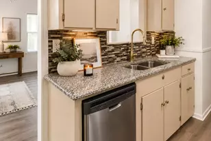 5803 Eureka Dr, Austin, TX 78745 - Photo 9