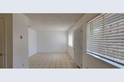 530 W Hopkins Street #B, San Marcos, TX 78666 - Photo 5