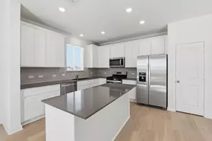 120 Golden Bell Wy, Buda, TX 78610 - Photo 5