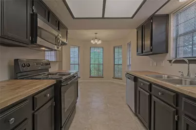 1804 Cedarlawn Street, Taylor, TX 76574 - Photo 13