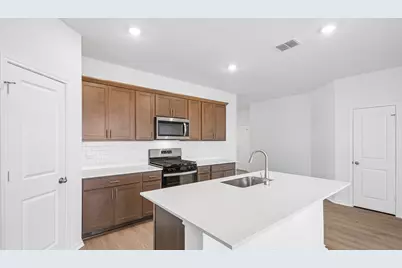 385 San Juan Trail, Bastrop, TX 78602 - Photo 11